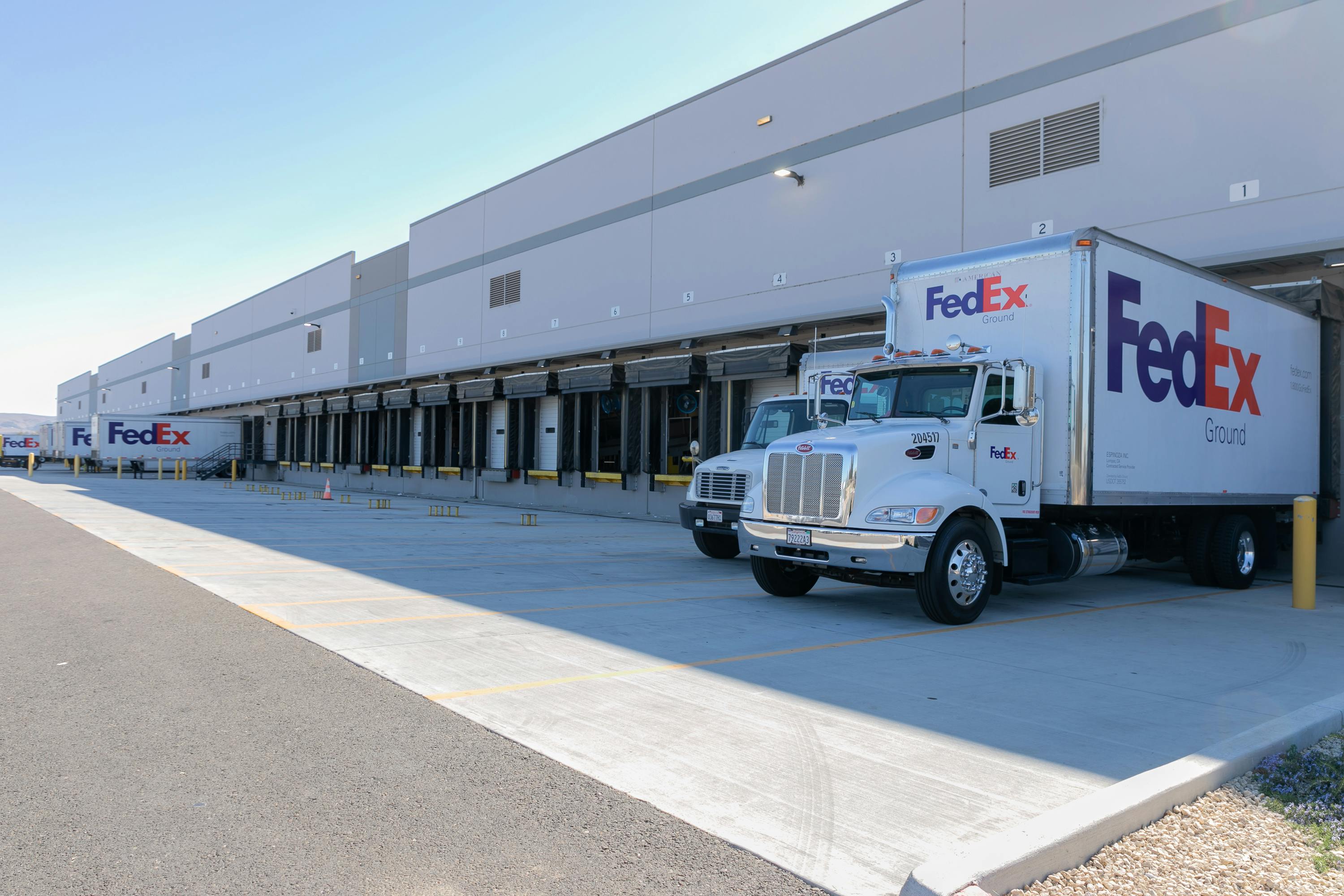 Large warehouse facility in Bakersfield, CA